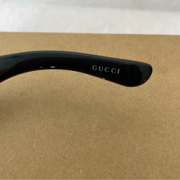 Gucci Black Frame with Metal Link Sunglasses - 3062/S main image 4